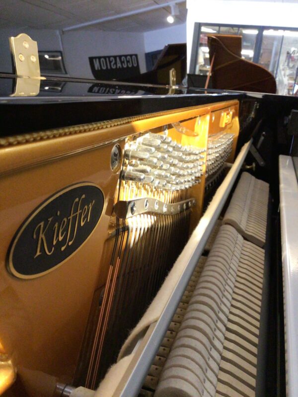 Kieffer UP123 intérieur